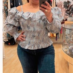 Gracia top size large new